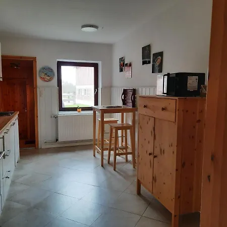 Apartment Und *